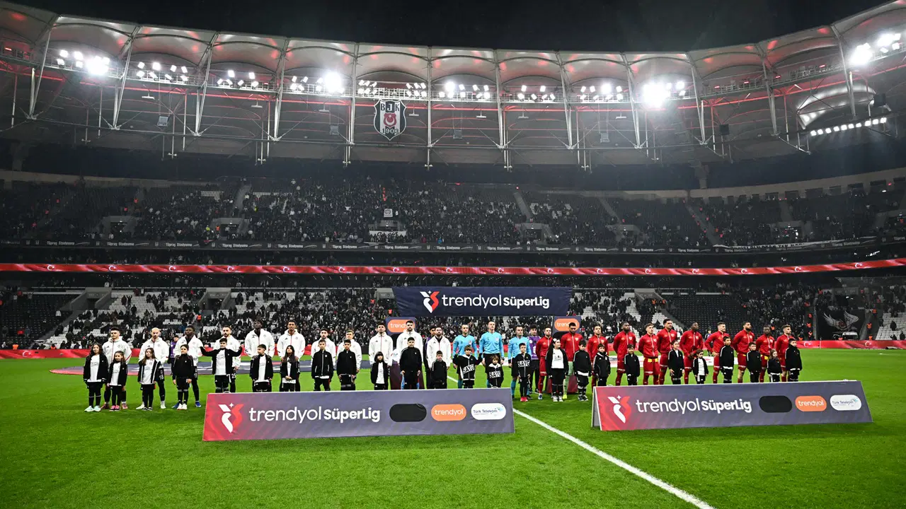 Tüpraş Stadı'nda istifa sesleri...