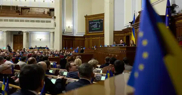 Ukrayna parlamentosunda rüşvet baskını