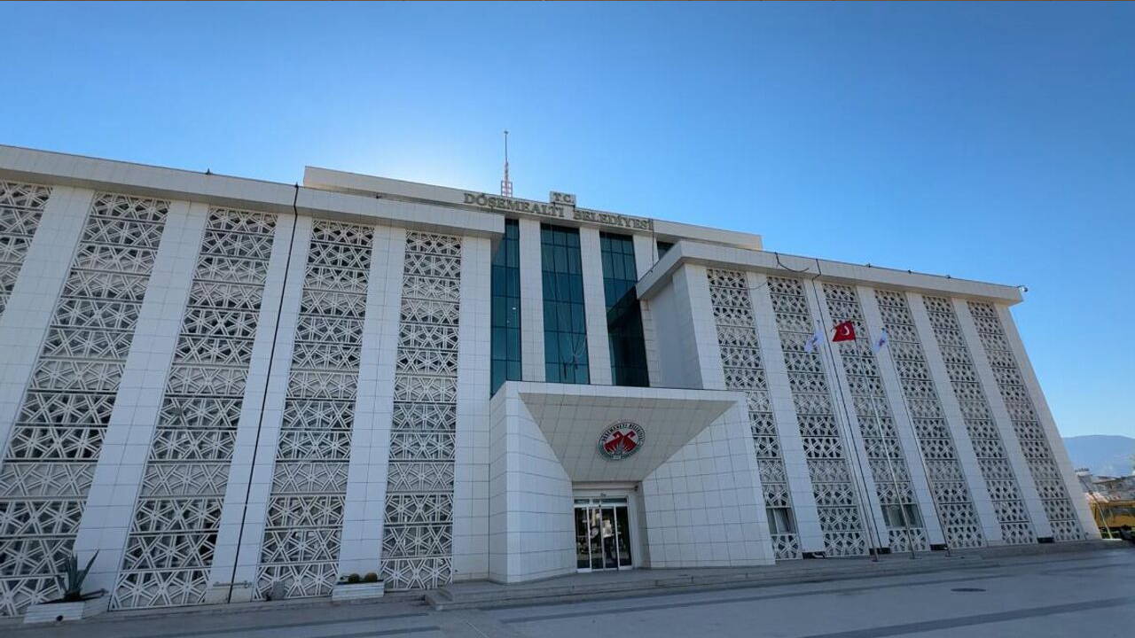 Son Dakika... Döşemealtı Belediyesi'ne operasyon