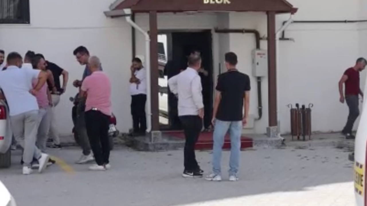 Evde eşi ile gördüğü şahsı öldüren başkomisere 10 yıl hapis cezası