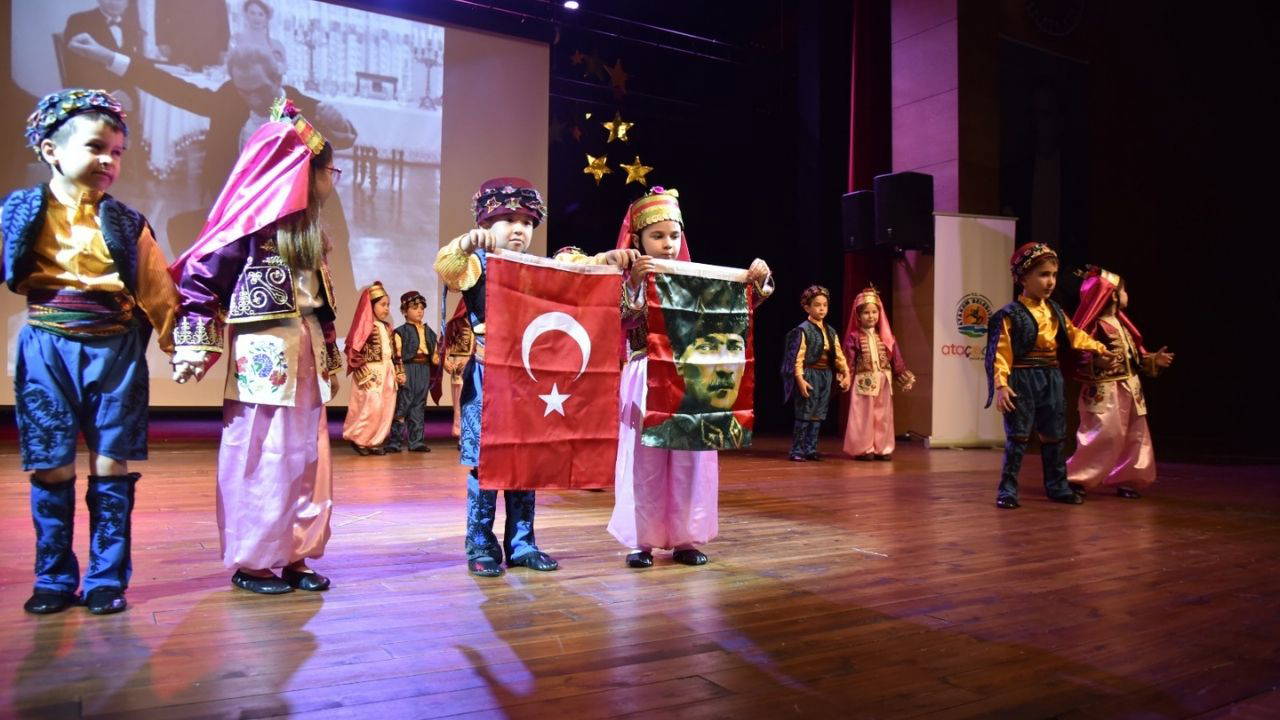 Ataçocuklu miniklerin mezuniyet heyecanını paylaşan Başkan Türkel’den yeni şube müjdesi: ‘Temelini bir hafta sonra atıyoruz’