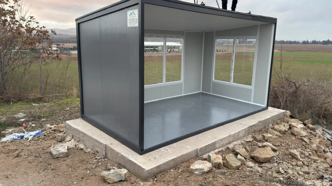 Çırpanoğlu öğrencilerden gelen talebi yerine getirdi: Okul yoluna otobüs durağı yapıldı