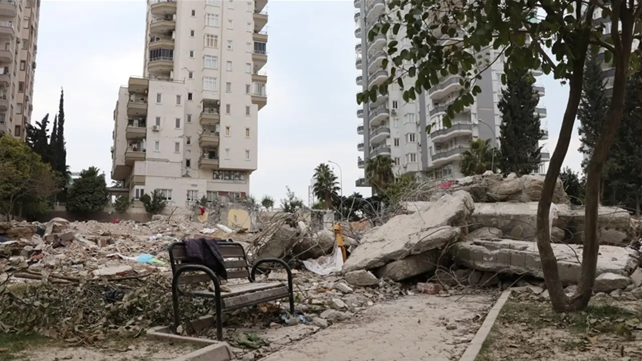 Sami Bey Apartmanı davası... Tutuklu müteahhitten pişkin sözler: 'Olaylar biraz soğusun düşüncesiyle dönüşümü uzattım'
