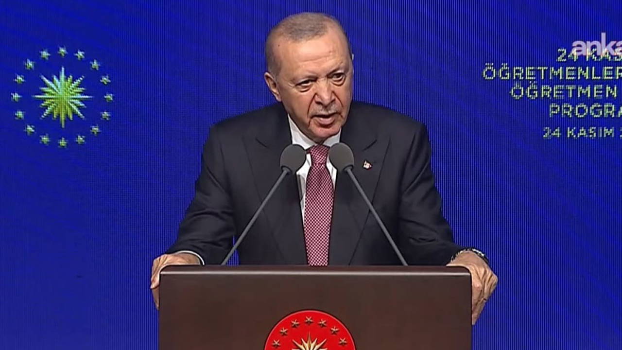 Son dakika... Erdoğan duyurdu: 15 bin öğretmen ataması yapıldı