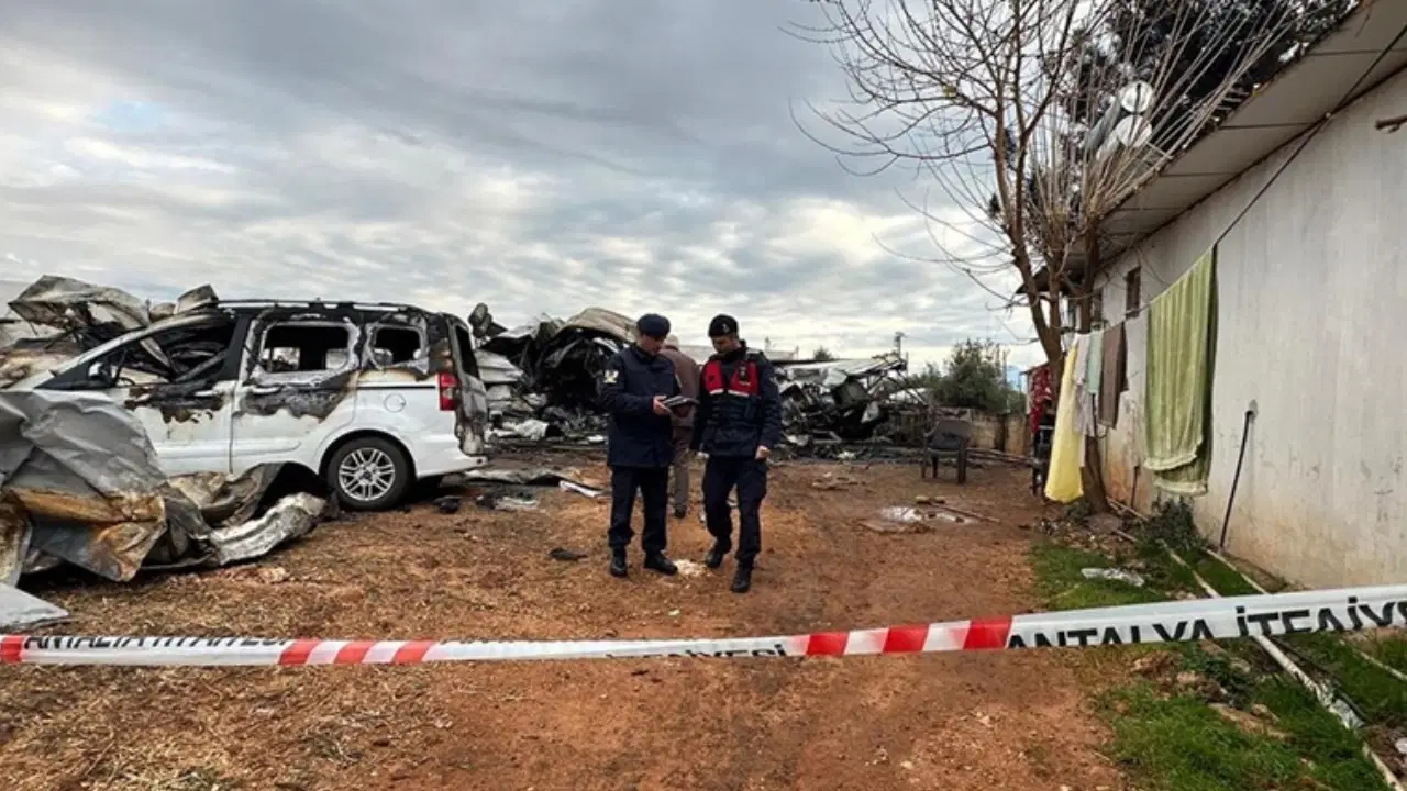 Antalya’daki yangın faciasında 6 can kaybı: Sera sahibi tutuklandı