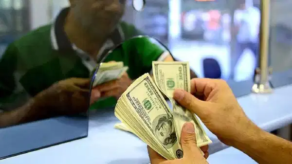 CHP'li Özgür Karabat'tan kritik 'dolar' uyarısı... 'Baskılama politikası çöküyor, harekete geçilmeli'