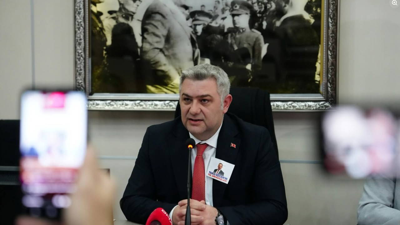 Bolu Belediye Başkan Vekili ve meclis üyeleri CHP'den istifa etti