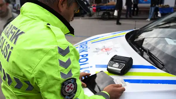 Trafik cezası kesilen kişinin 