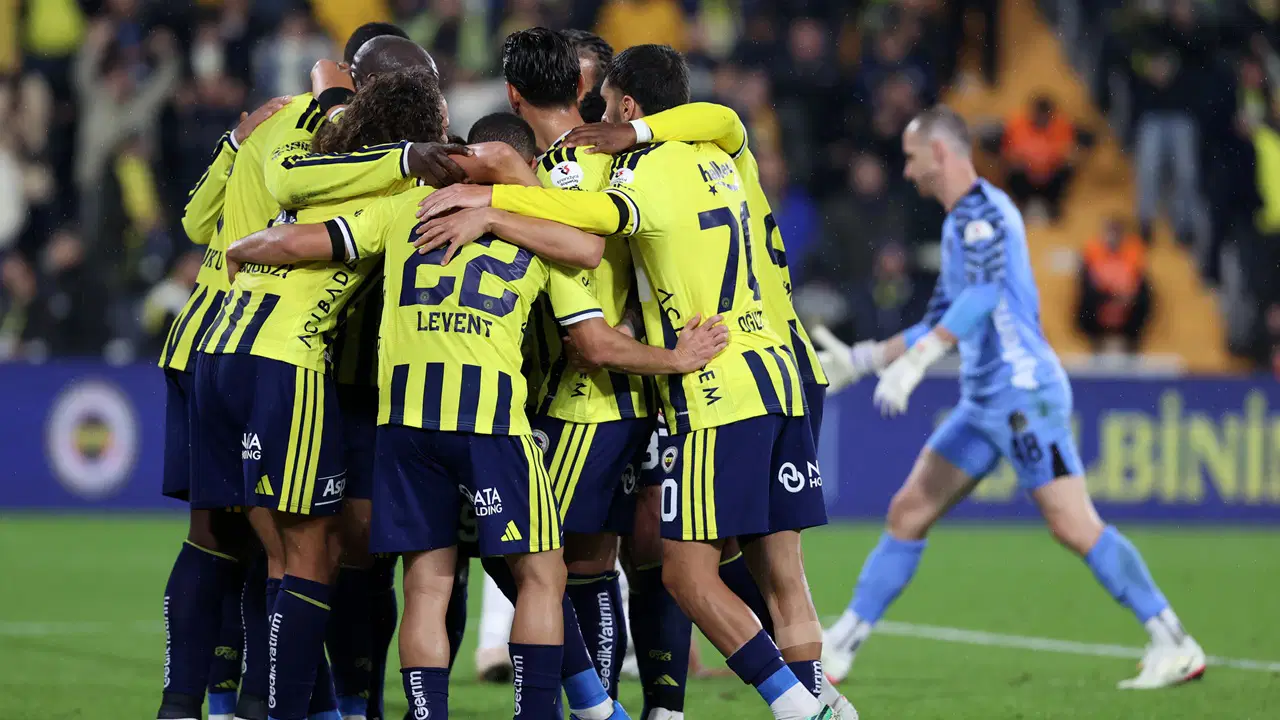 Fenerbahçe - Göztepe maçı ne zaman, saat kaçta, hangi kanalda? Şifresiz mi?