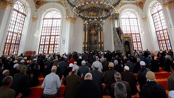 Diyanet'in cuma hutbesinde 1 Mayıs mesajı: 'Alın teri mukaddestir'