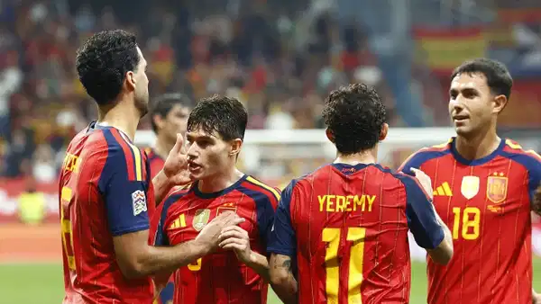 İspanya, Çekya'yı 3-1 mağlup etti