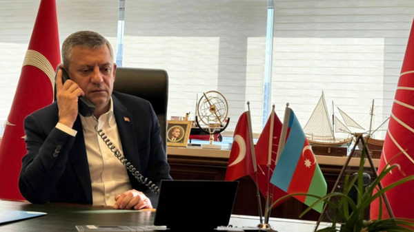 Özgür Özel, Azerbaycan Cumhurbaşkanı İlham Aliyev ile görüştü