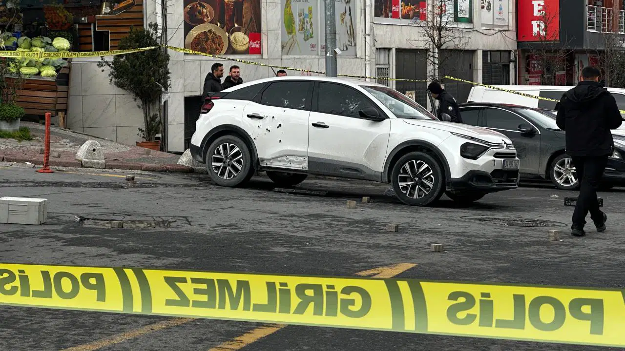 Otomatik silahla kurşun yağdırdılar...