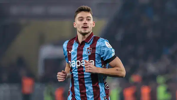 Galatasaray maçı öncesi Trabzonspor'da Ernest Muçi gelişmesi!