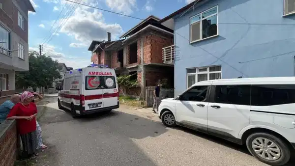 18 yaşındaki kız evinde silahla vurulmuş halde ölü bulundu