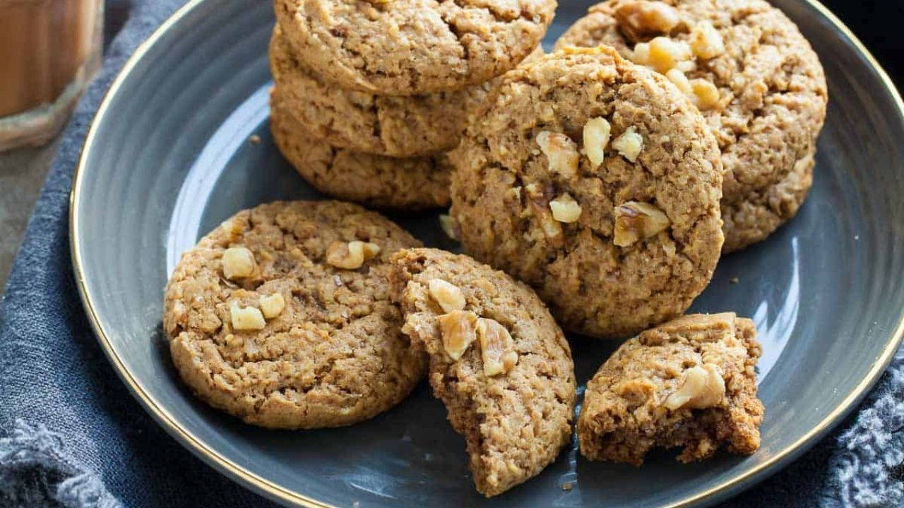 Ağızda dağılan klasik lezzet: Cevizli tahinli kurabiye tarifi