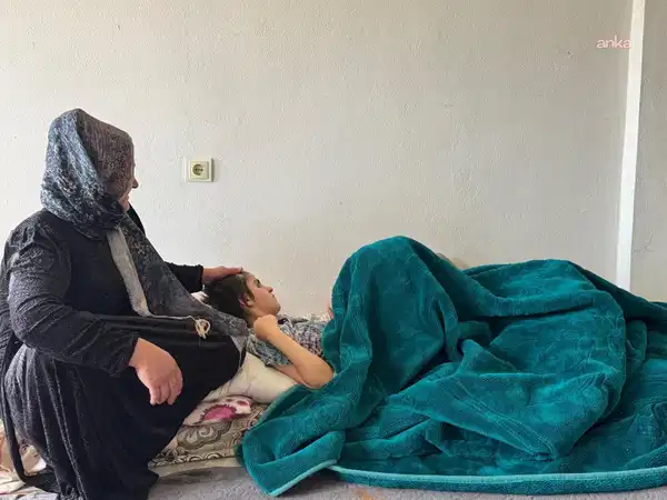 YKS'de derece yapan görme engelli genç, yaşadığı sokağın yolunun yapılmasını istedi: “Bastonumu kullanamıyorum”