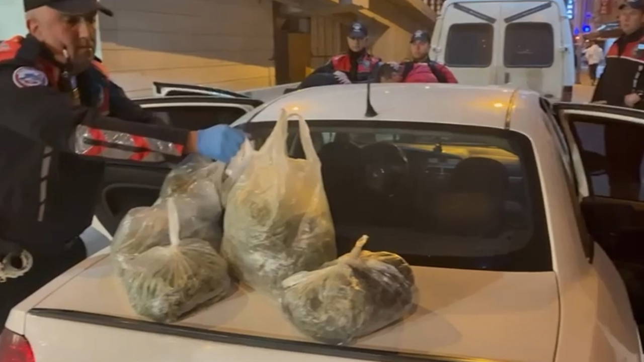 Ankara'da operasyon... 4 kilo esrar ele geçirildi: 2 gözaltı