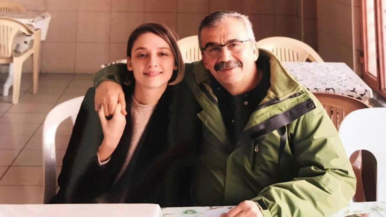 Mail adresini verdi: Sırrı Süreyya Önder'in kızından çağrı