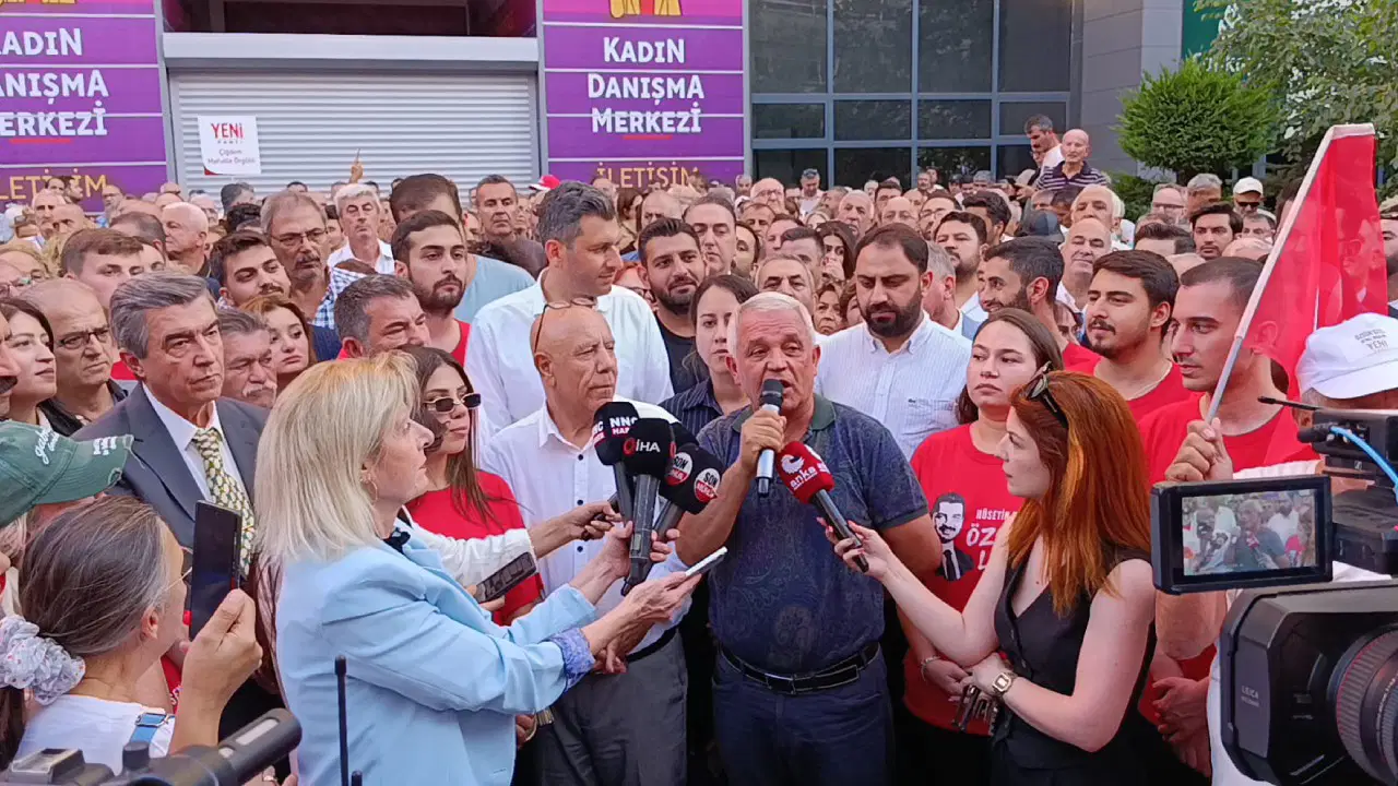 Ankara'da toplu istifa buluşması: CHP'den istifa edip YENİ Parti'ye katıldılar