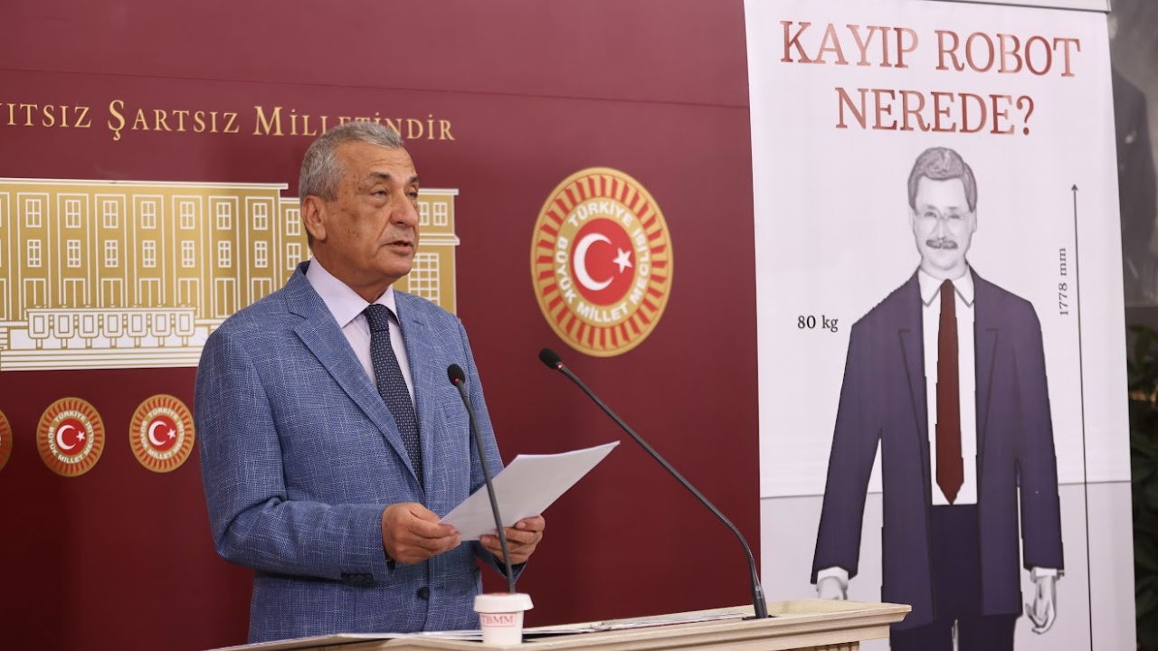 Cumhuriyet’in haberi Meclis’te: CHP’li Öztürkmen, ‘Gökçek’e soruyorum. Robotun nerede’