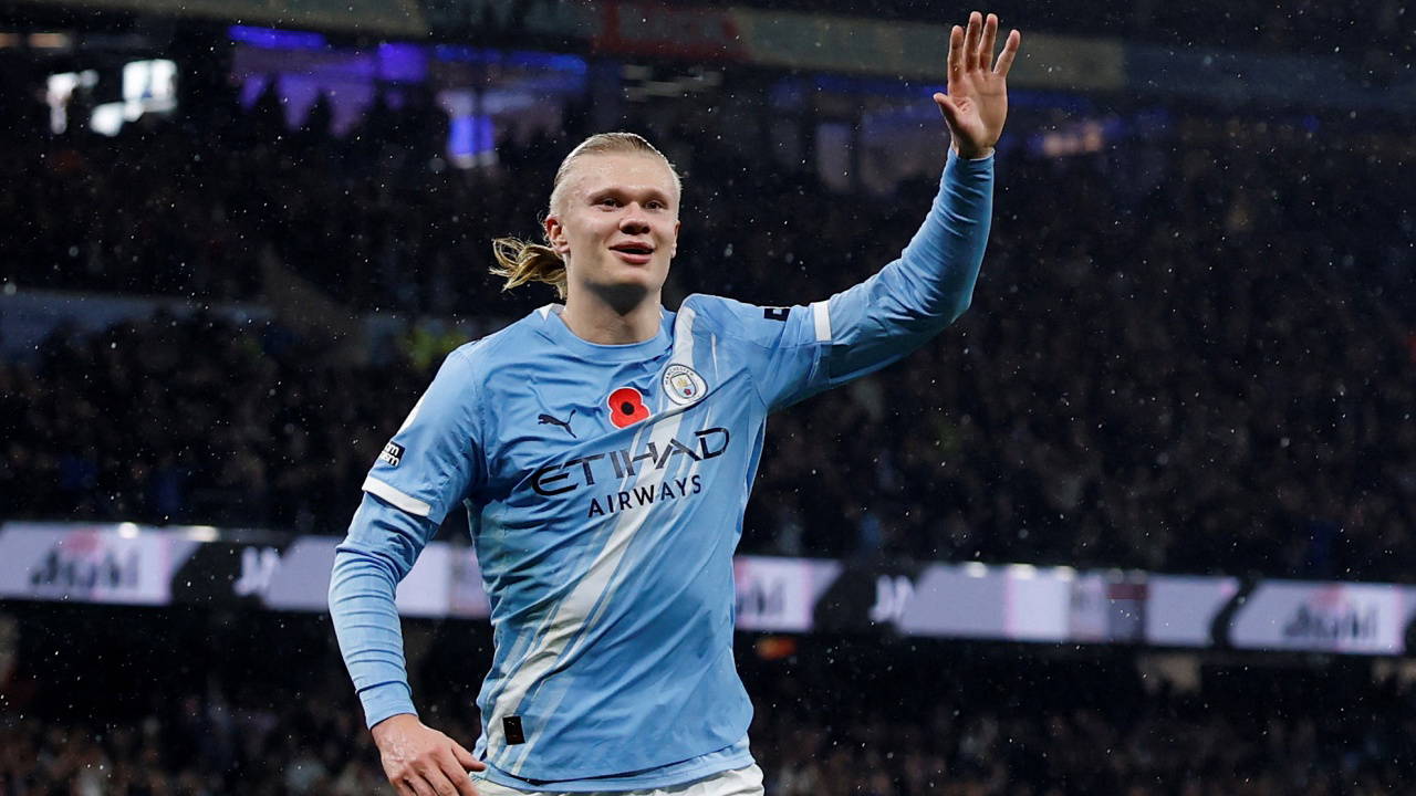 Manchester City, Liverpool'u devirdi: Pep Guardiola 1000. kez güldü!