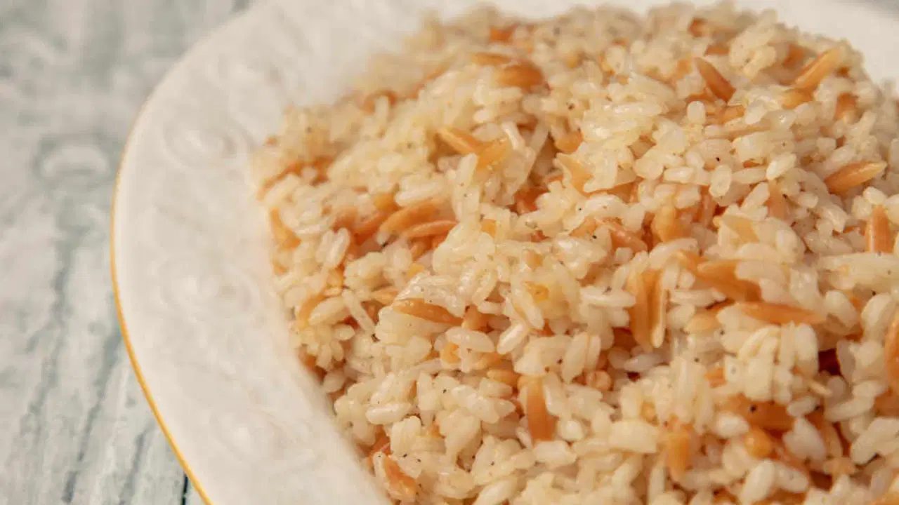 Anadolu sofralarının beyaz asaleti: Tam kıvamında Şehriyeli Pirinç Pilavı