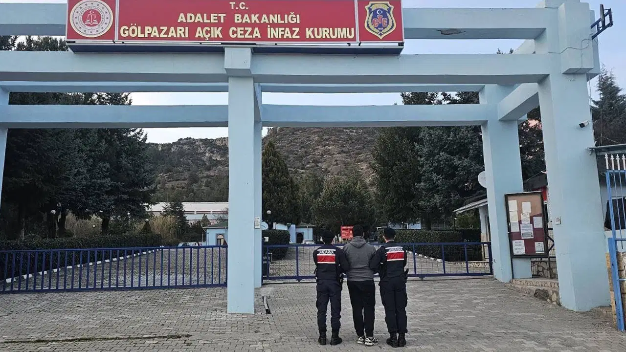 Hapis cezası bulunan şahıs bedelli askerlik yaparken yakalandı