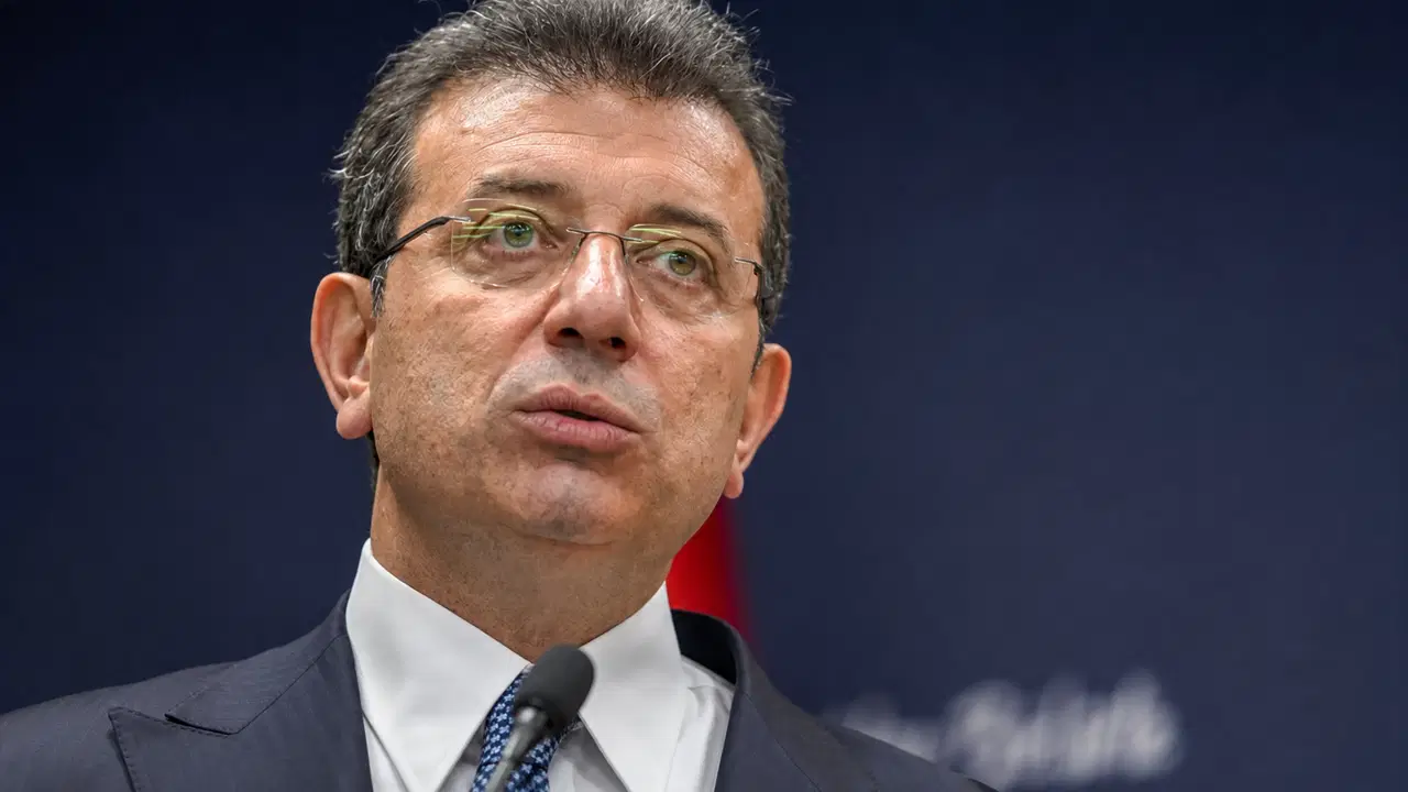 Ekrem İmamoğlu gündem olan o kareyi paylaştı: 'Bu fotoğrafı görünce içim yandı'