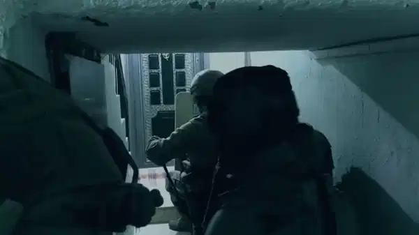 İzmir'de MİT destekli IŞİD operasyonu: 40 şüpheli gözaltına alındı! Katana, hançer, orak...