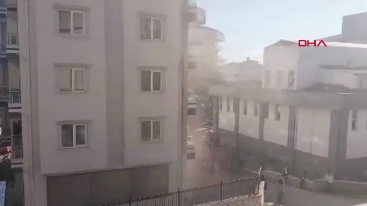 Karabük'te otel yangını: 1 kişi dumandan etkilendi