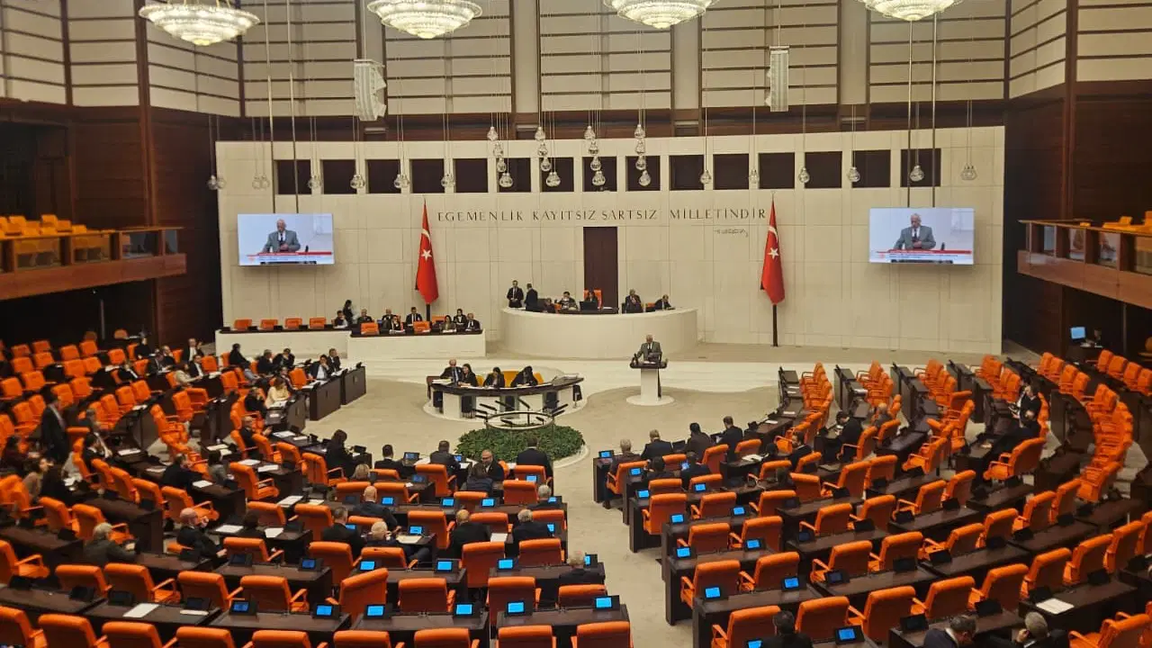 AKP’nin önerisi kabul edildi: TBMM, o kanun teklifini tamamlamak için gerekirse Cuma günü de çalışacak