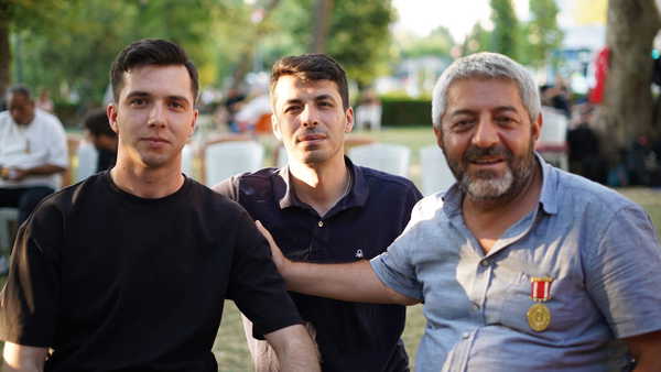 TSK’den ihraç edilen teğmen İzzet Talip Akarsu’dan açlık grevindeki gazilere destek: 'Şehit ve gazinin rütbesi olmaz!'