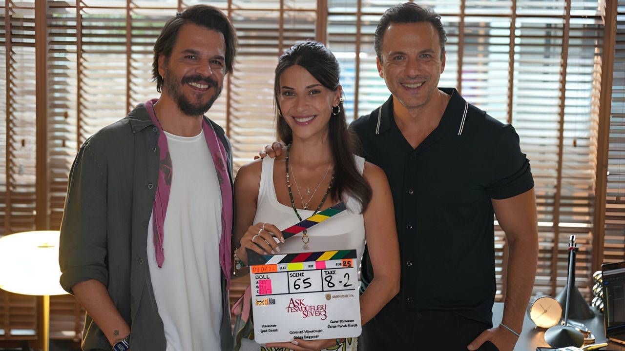 'Aşk Tesadüfleri Sever 3'ten yeni haber: Filmin merakla beklenen afişi yayınlandı!