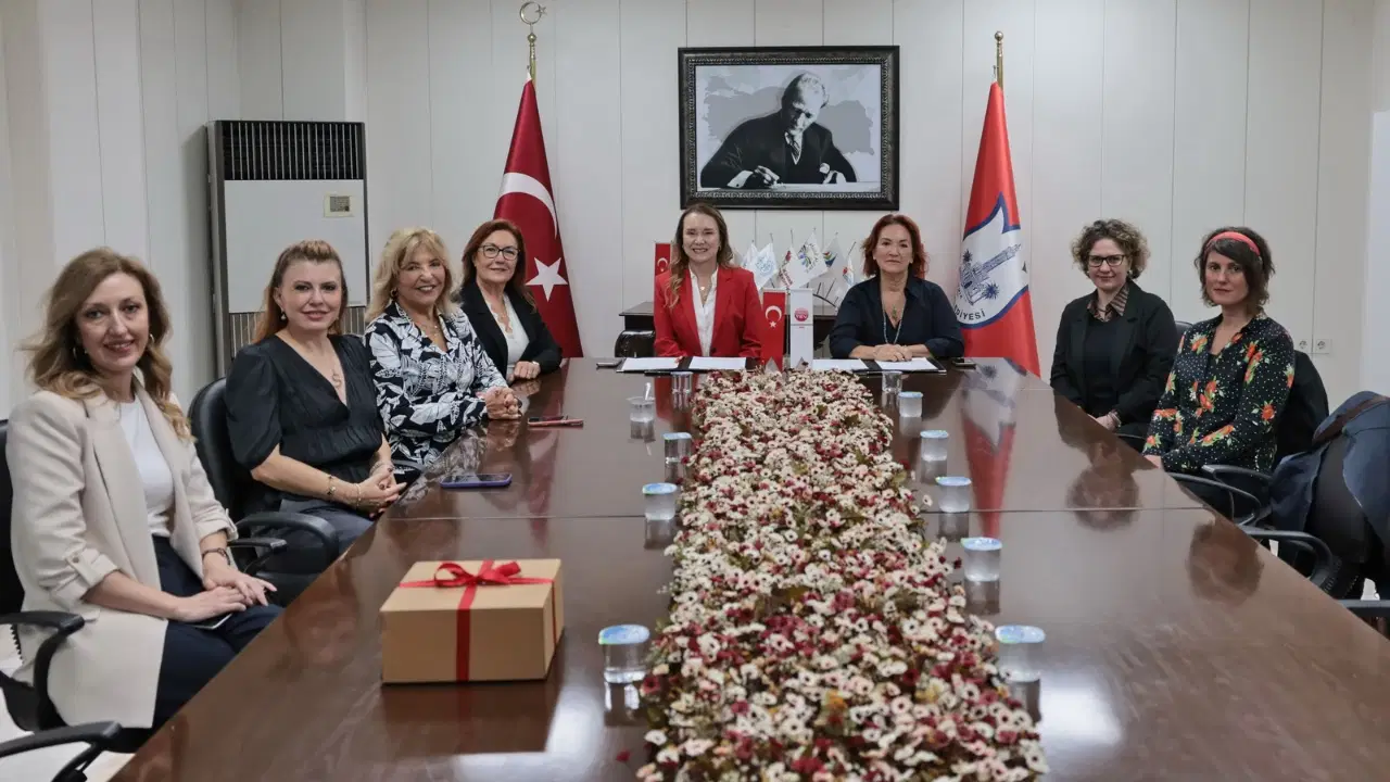 Konak Belediyesi Ve TEV’den Eğitime Destek
