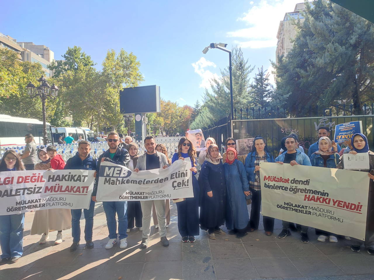 Mülakat mağdurları MEB önünden Bakan Tekin’e seslendi:  Bu kanayan yarayı kim kapatacak?