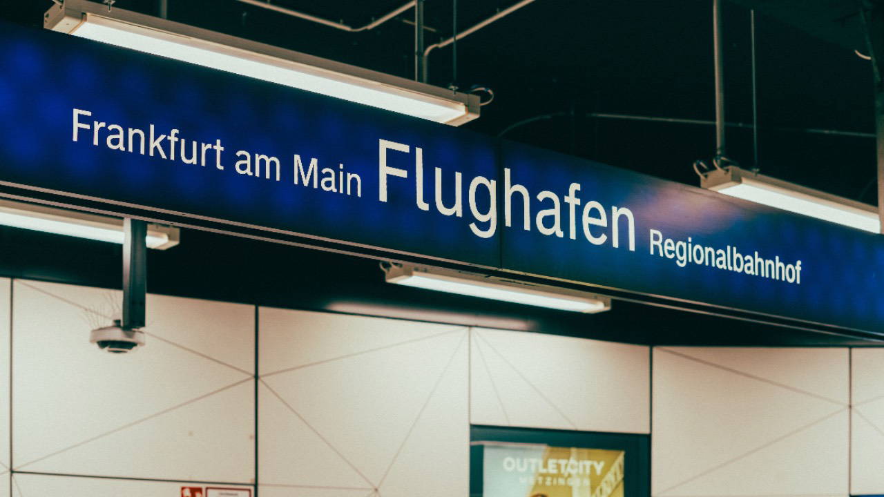 Almanya'da Frankfurt Havalimanı'nda çalışan 2 kişi sıtma nedeniyle öldü