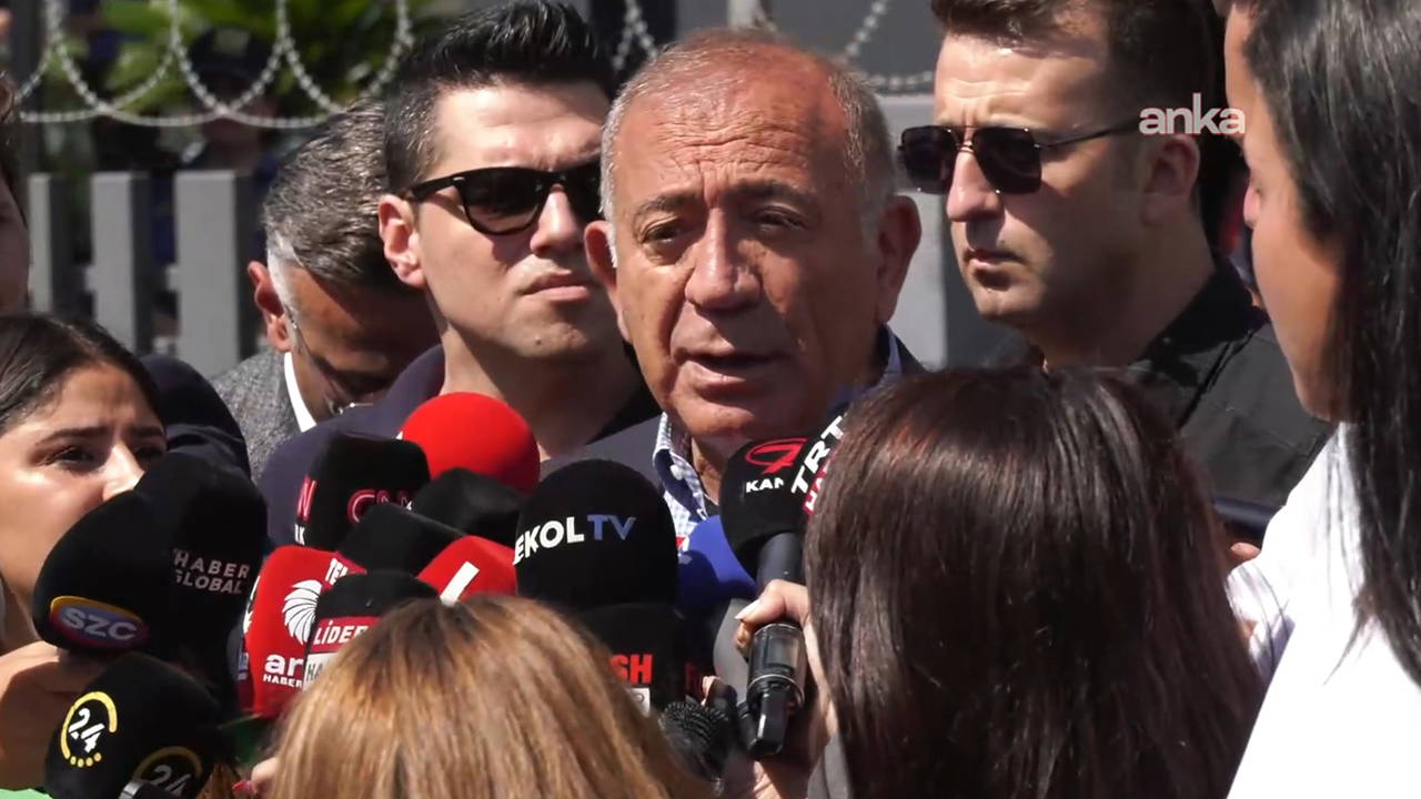 Kayyum Gürsel Tekin, CHP'nin eski İstanbul İl Binası'na geldi: 'Bugünden itibaren...'