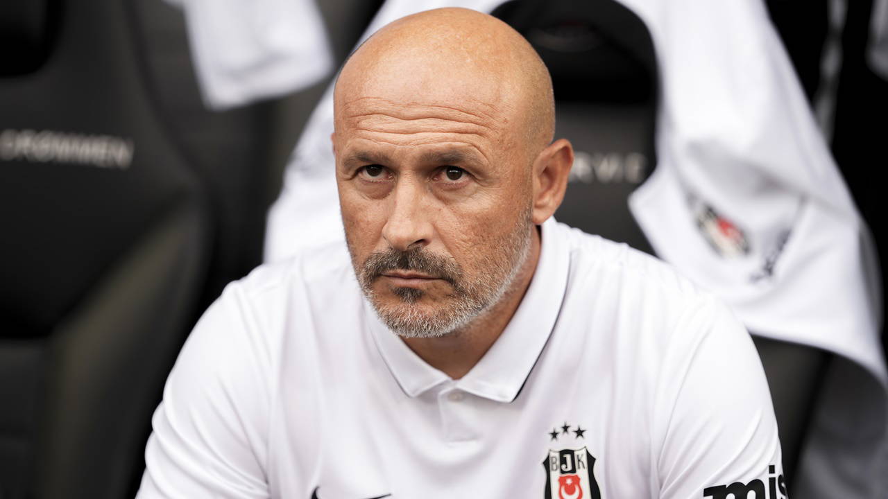 Vincenzo Italiano, Hradec Kralove 11'ini belirledi