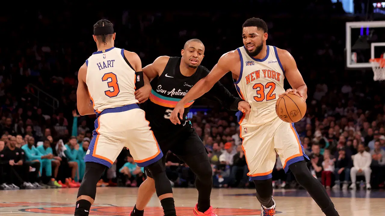 Knicks, Spurs'ün 11 maçlık galibiyet serisine son verdi