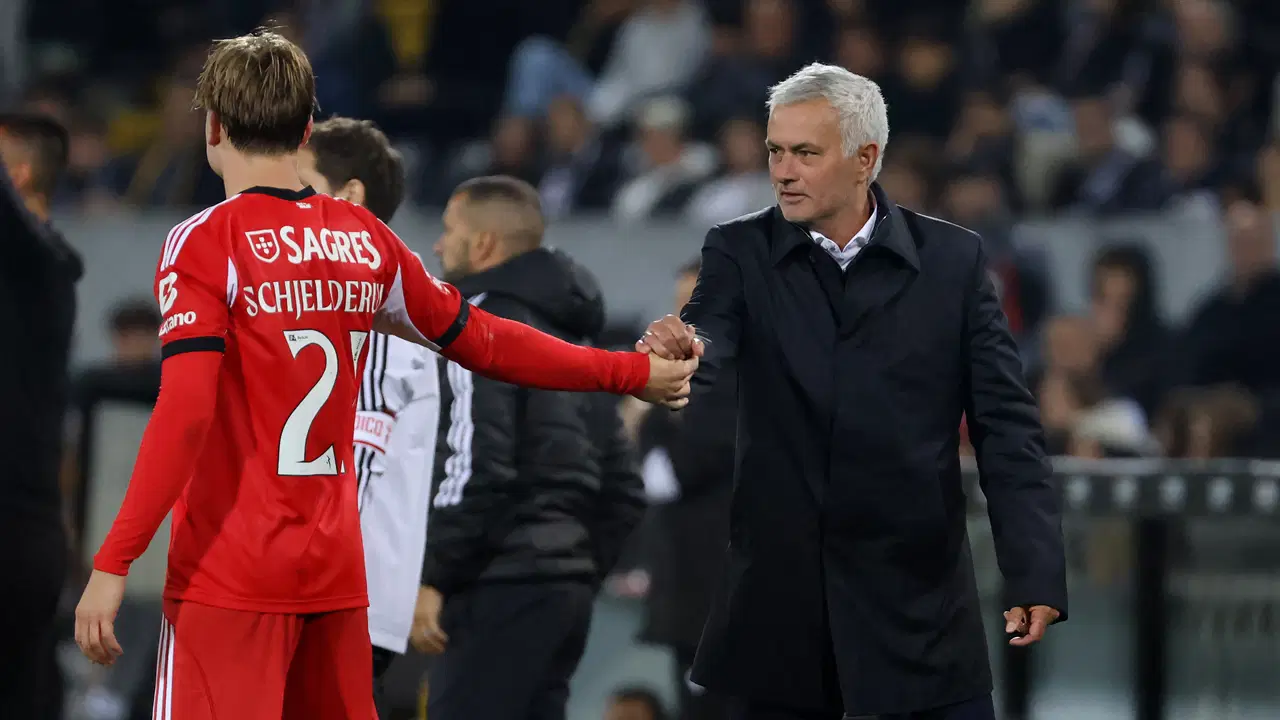 Jose Mourinho'dan Benfica yönetimine 5 talep!