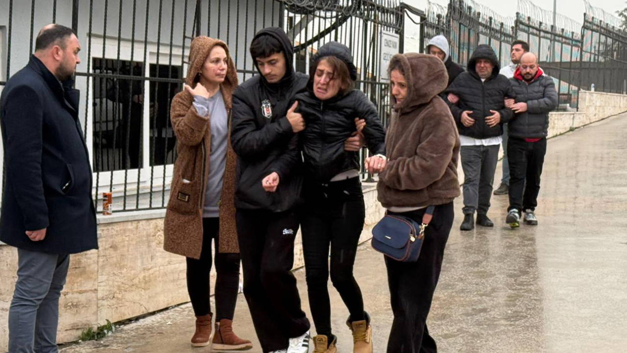 Antalya'da yolcu otobüsü faciasında 10 kişi hayatını kaybetmişti: Adli Tıp önünde en acı bekleyiş...