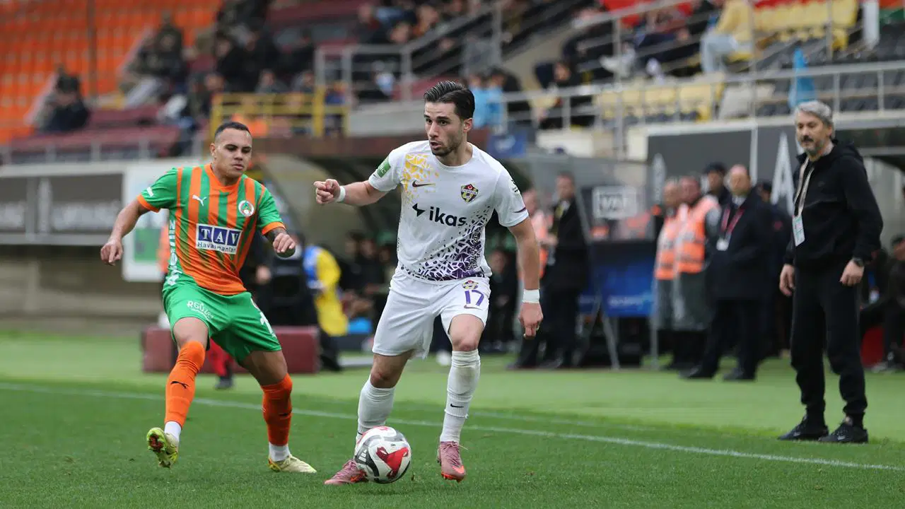 Eyüpspor deplasmanda 3 puanı üç golle aldı!