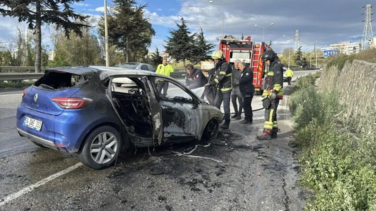 Samsunsporlu futbolcunun kullandığı araç alev aldı! 