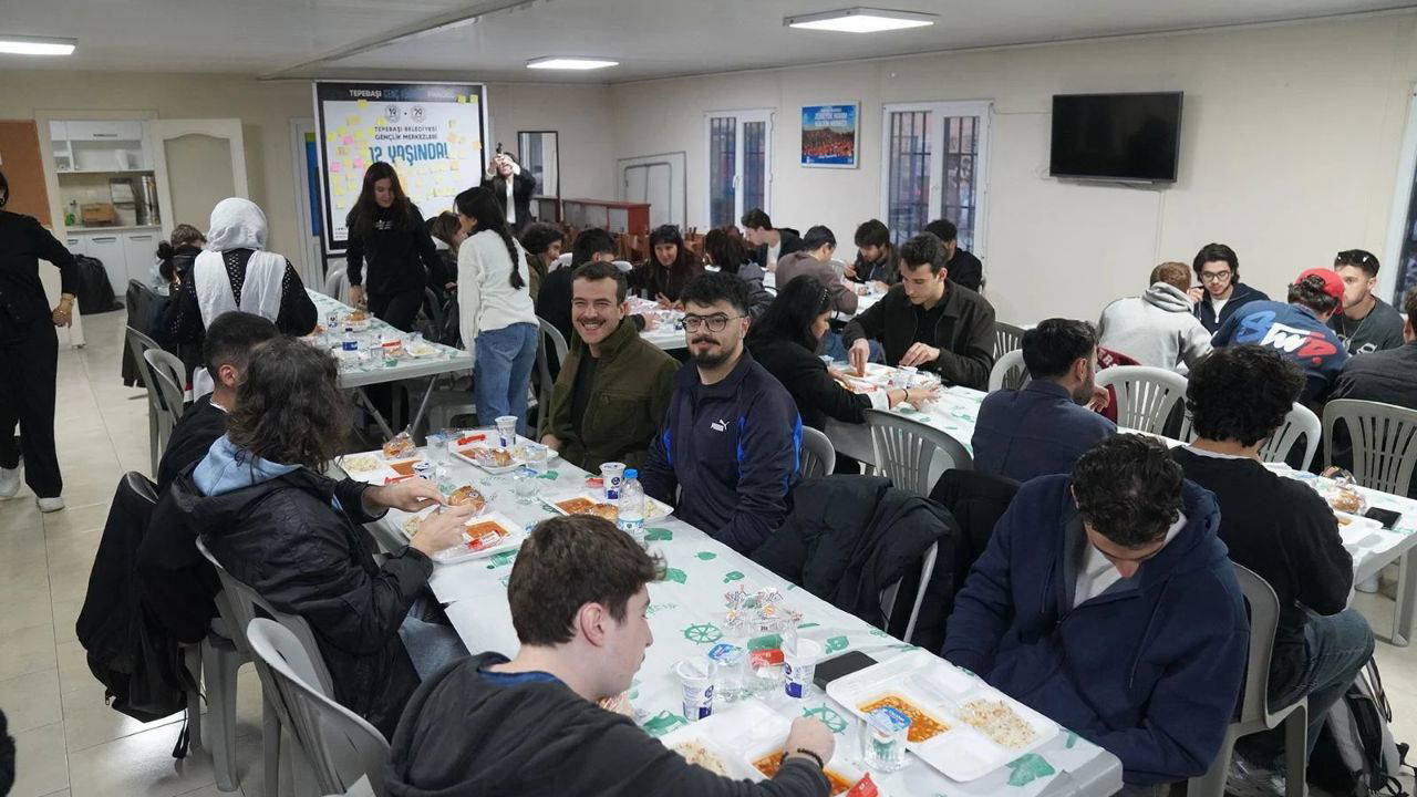 ‘Gel beraber olsun’ yeni yerinde yoğun ilgi gördü