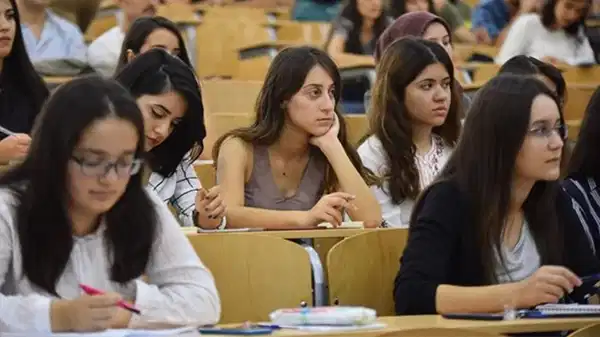 Öğrenciler için üniversite ekonomik mücadeleye dönüştü: Kiralar barınmayı, hayat eğitimi zorlaştırdı