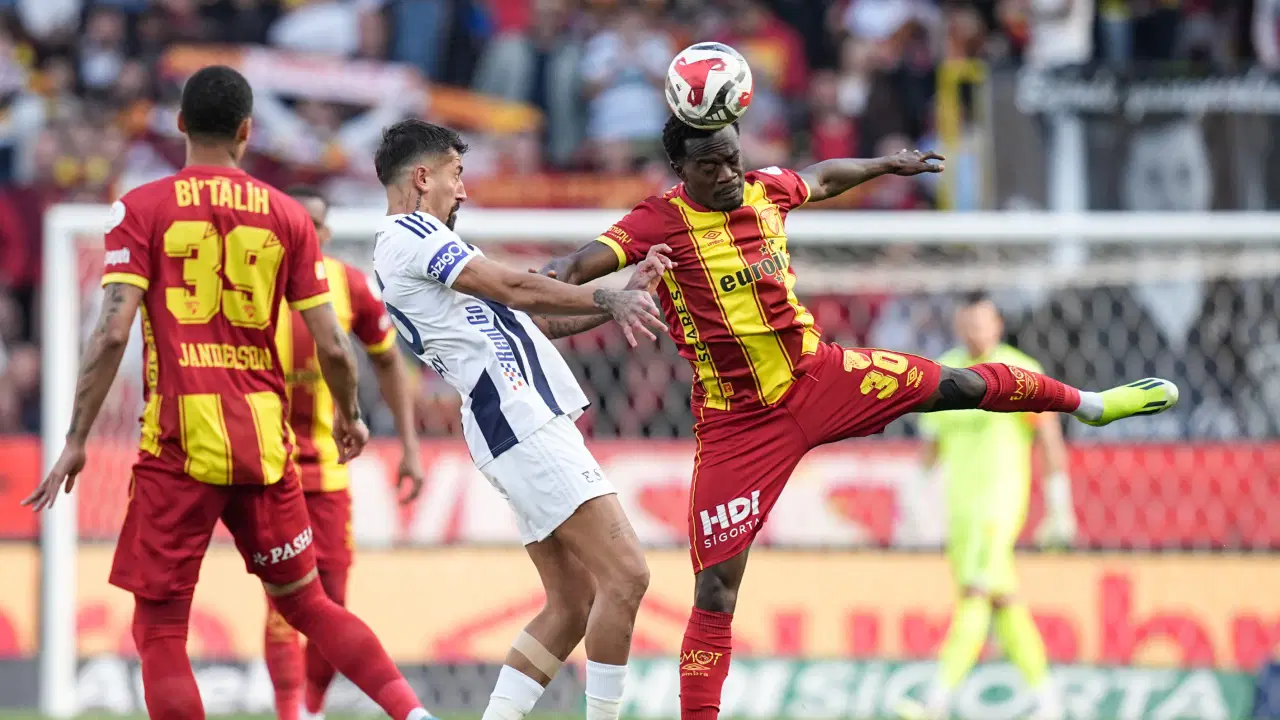 İzmir'deki 6 gollü maçta kazanan çıkmadı!