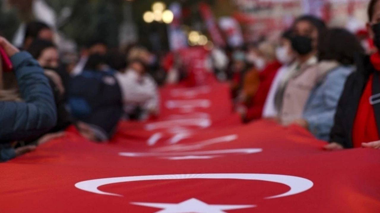 28 Ekim tatil mi? 28 Ekim'de okullar yarım gün mü olacak?