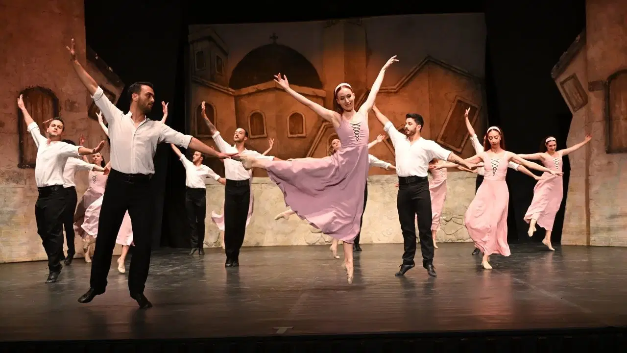 23. Uluslararası Bodrum Bale Festivali 'Zorba' balesi ile devam etti
