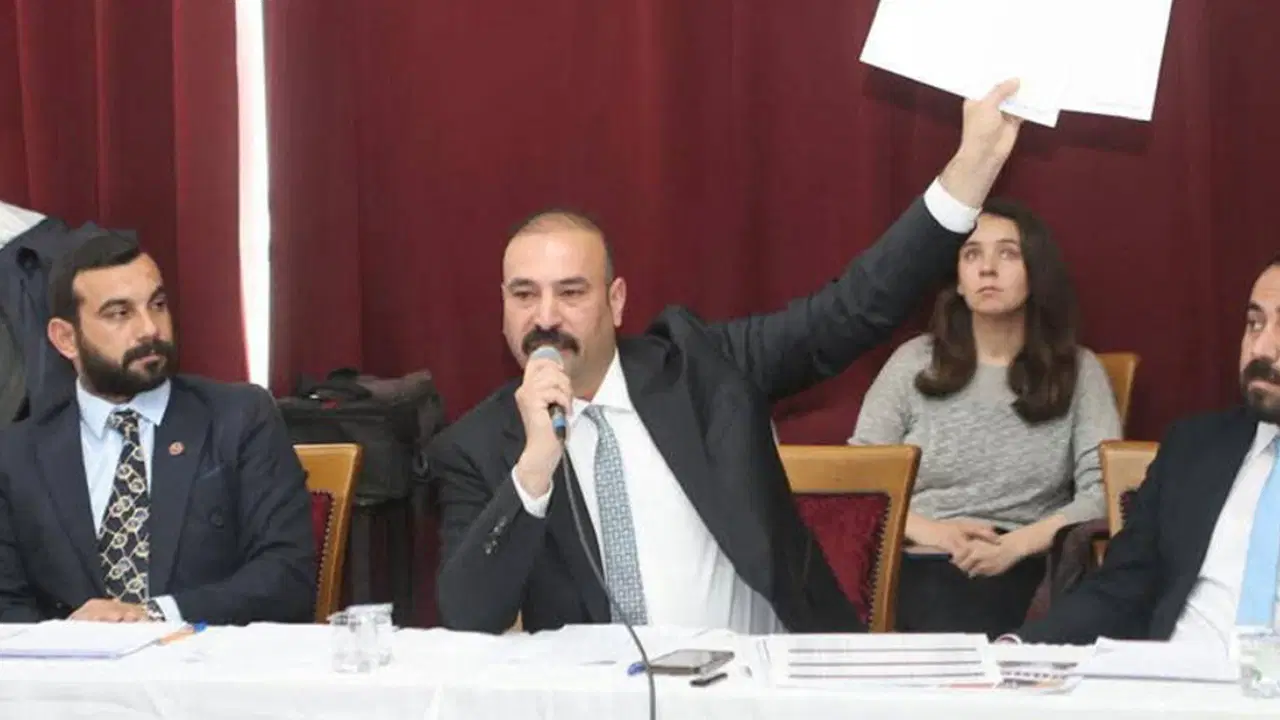 Çoğunluk sağlanamamış, seçim ertelenmişti: Adalar Belediyesi'nin tutuklu başkan yardımcısı istifa etti